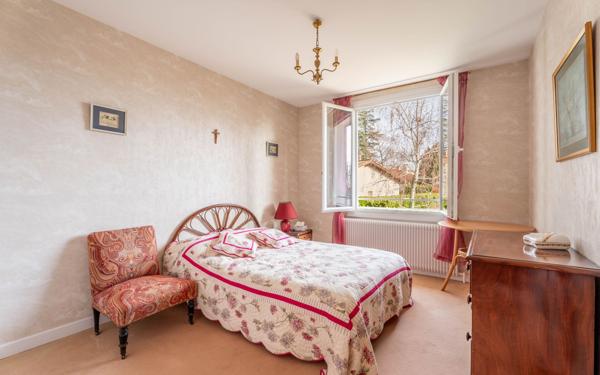 Maison à vendre    6 pièces •  La Tour-de-Salvagny