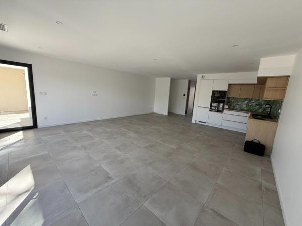 Maison à OLONZAC, 34210 - 4 pièces 120m²