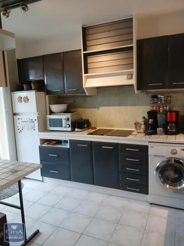 Appartement à louer 4 pièces 83.25m²