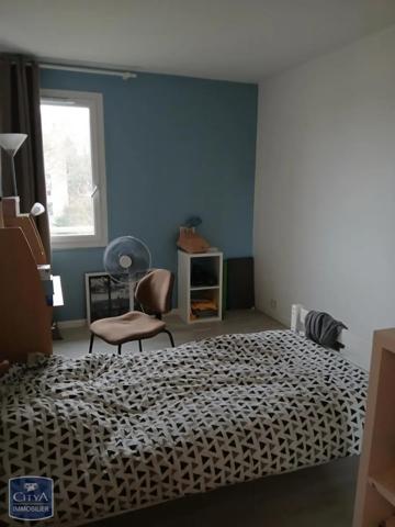 Appartement à louer 4 pièces 83.25m²