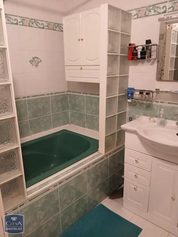 Appartement à louer 4 pièces 83.25m²