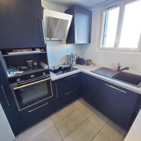 4 PIECES  DANS PETITE RESIDENCE AVEC FAIBLES CHARGES