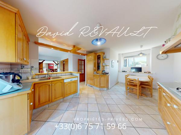 Maison Elven 8 pièce(s) 210 m2- Authentique longère en pierre avec terrain de 3 000 m² (en cours de bornage) !