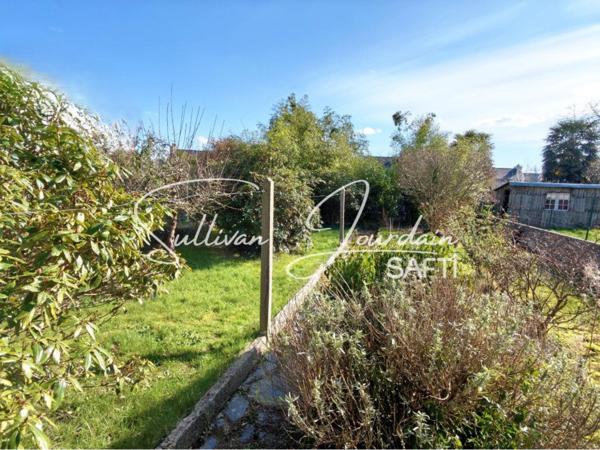 Maison à rénover proche des commodités.