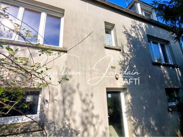 Maison à rénover proche des commodités.