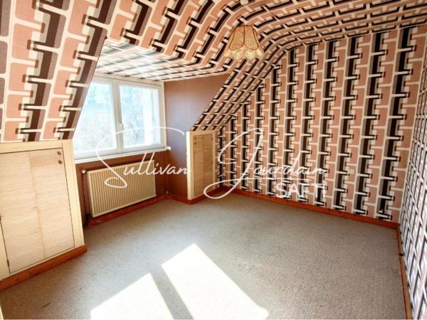 Maison à rénover proche des commodités.