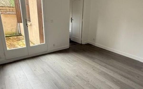 Appartement à vendre    2 pièces • 34,70 m2 Saint-Maur-des-Fossés