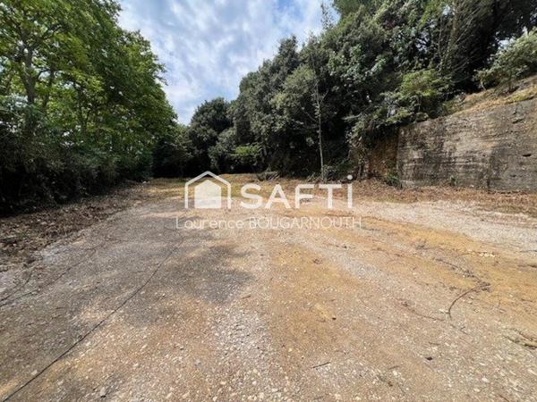 Terrain constructible 2390 m²