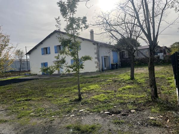 Vouneuil-sous-Biard (86580) MAISON 100 M2 AGRANDISSABLE AVEC GRANGE 80 M2 SUR 2 NIVEAUX
