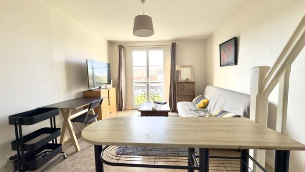 CHARMANT TYPE 2 EN DUPLEX AVEC TERRASSE 