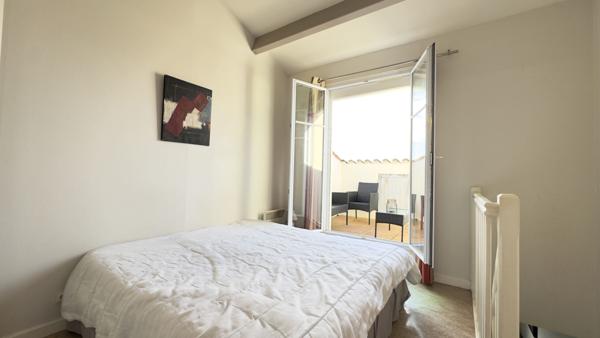 CHARMANT TYPE 2 EN DUPLEX AVEC TERRASSE 