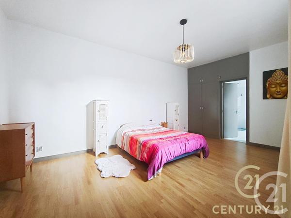 Appartement F3 à vendre  3 pièces - 74 m 2   ANGOULEME  - 16