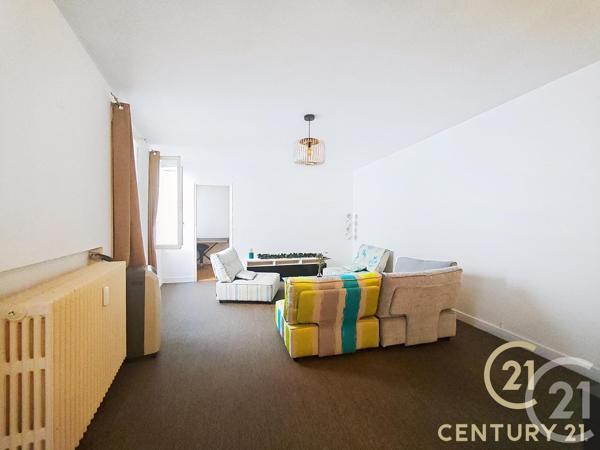 Appartement F3 à vendre  3 pièces - 74 m 2   ANGOULEME  - 16