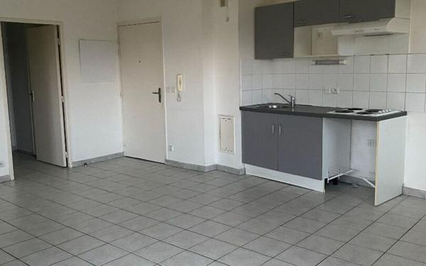 Appartement à louer    3 pièces •  Coulommiers