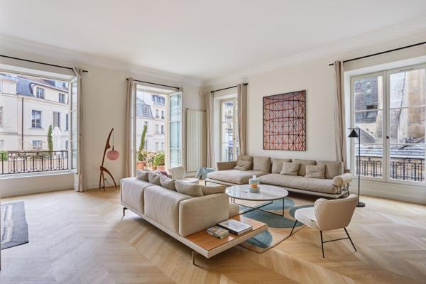 Location vide- Paris 75002 - Appartement 5  pièces, 154 m2 - terrasse de 80m2- Bourse