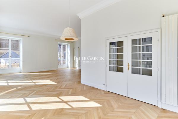 Location vide- Paris 75002 - Appartement 5  pièces, 154 m2 - terrasse de 80m2- Bourse
