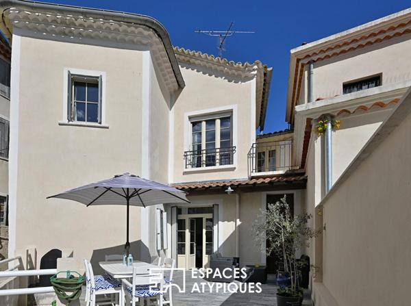 Maison coeur de village 279 m2 avec terrasses, vue et garage