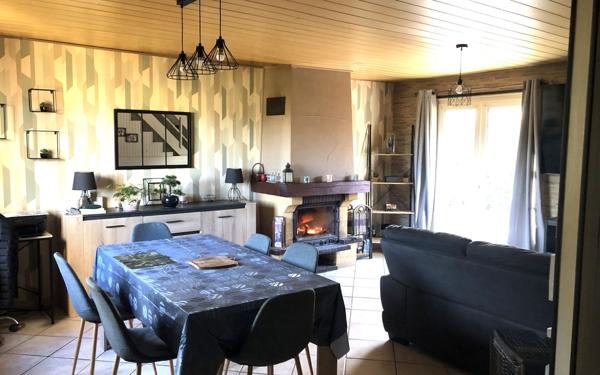 Maison à vendre    5 pièces • 87 m2 Croissanville