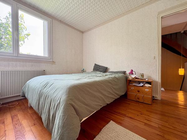 Maison Bures Sur Yvette 6 pièce(s) 89.89 m2 5 chambres