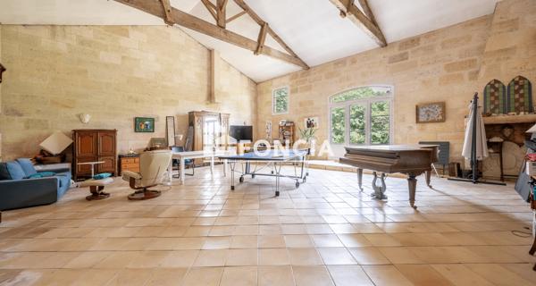 À vendre Maison 9 pièces 409 m² - Ambès 33810
