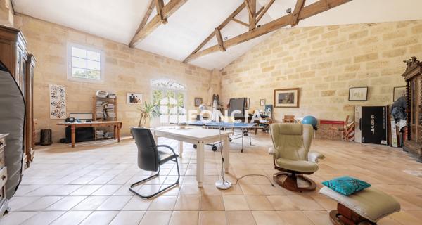 À vendre Maison 9 pièces 409 m² - Ambès 33810