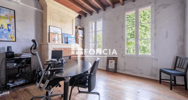 À vendre Maison 9 pièces 409 m² - Ambès 33810