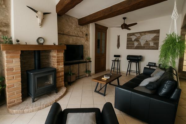 Maison de village avec garage, terrasse couverte – cœur de Gonfaron