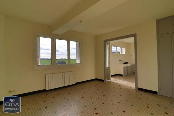 Appartement à louer 3 pièces 53m² Saint-Just-Luzac (17320)