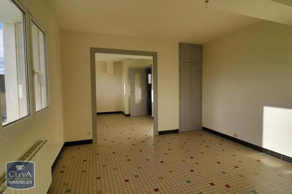 Appartement à louer 3 pièces 53m² Saint-Just-Luzac (17320)