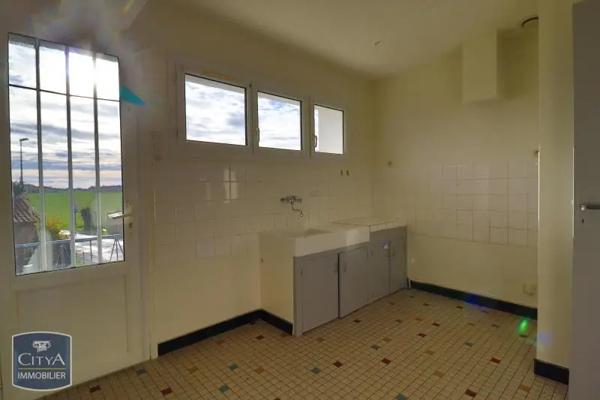 Appartement à louer 3 pièces 53m² Saint-Just-Luzac (17320)