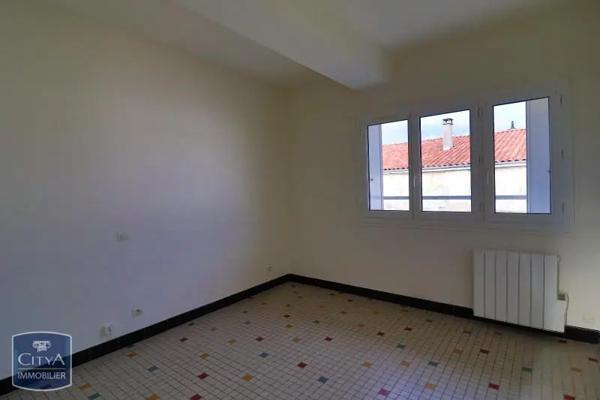 Appartement à louer 3 pièces 53m² Saint-Just-Luzac (17320)