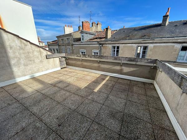 T4 Poitiers – Centre-Ville – 134.34 m2