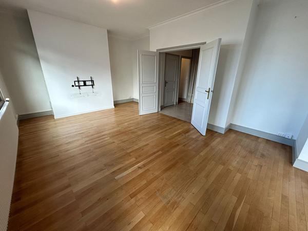 T4 Poitiers – Centre-Ville – 134.34 m2