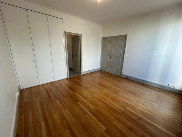 T4 Poitiers – Centre-Ville – 134.34 m2