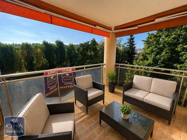 Appartement à louer 4 pièces 93.83m² Besançon (25000)