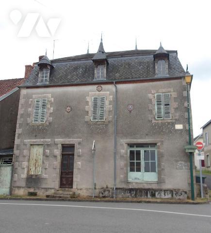 PREVERANGES (18) CHER, A vendre une maison de village (ancien moulin) sans jardin ni cour et en...
