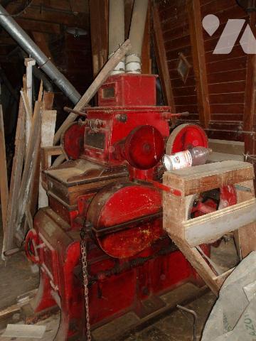 PREVERANGES (18) CHER, A vendre une maison de village (ancien moulin) sans jardin ni cour et en...