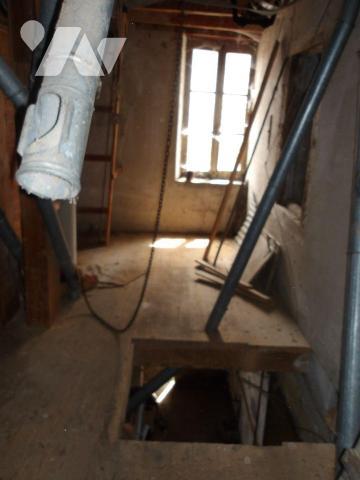 PREVERANGES (18) CHER, A vendre une maison de village (ancien moulin) sans jardin ni cour et en...