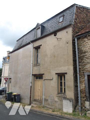 PREVERANGES (18) CHER, A vendre une maison de village (ancien moulin) sans jardin ni cour et en...