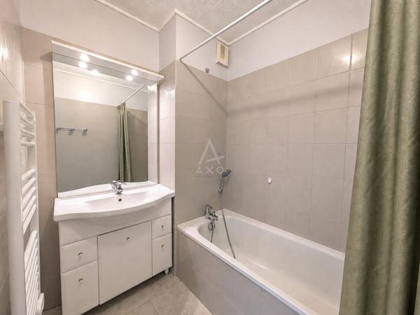 COUP DE COEUR ! T2 de 49 m² au calme avec terrasse d’angle de 23 m² - Vue Pyrénées
