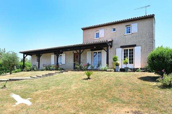 Maison à vendre 298 975 € Fléac 6 p 197 m² DPE C