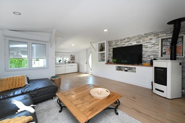 Maison à vendre 298 975 € Fléac 6 p 197 m² DPE C