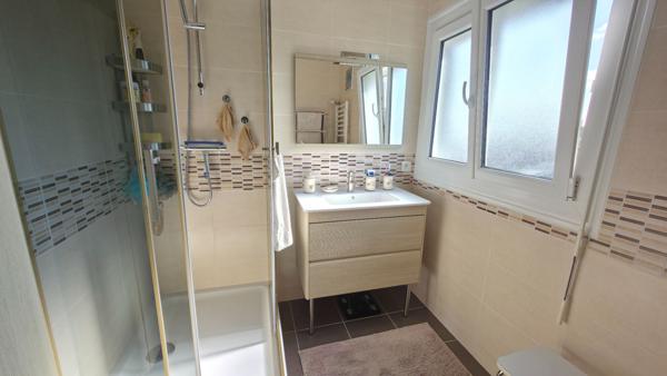 Maison trois chambres, proche toutes commodités Donges, environ 85 m² , écoles et collège à proximité, aux portes de SAINT-NAZAIRE / MONTOIR DE BRETAGNE