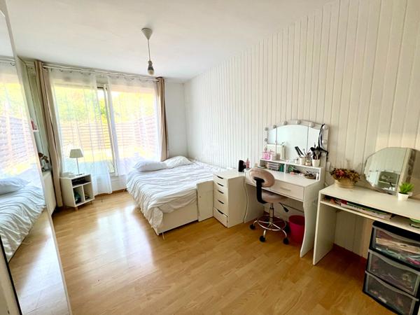 Appartement Cergy 4 pièce(s) 89.23 m2 €254 000 ** - Référence 11049