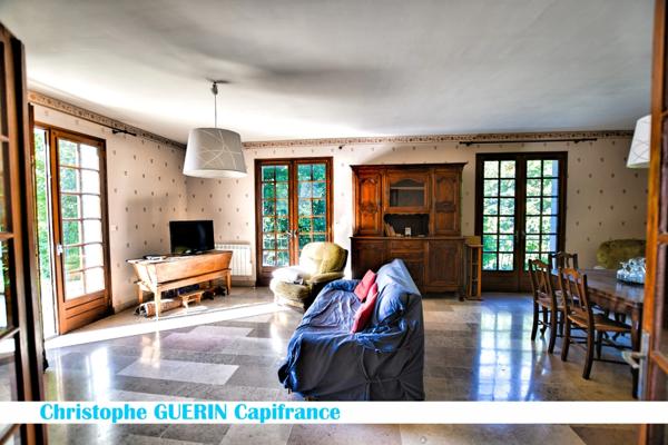 Maison à vendre 10 pièces proche de VARS (16)