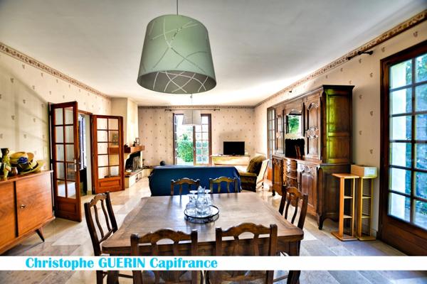 Maison à vendre 10 pièces proche de VARS (16)