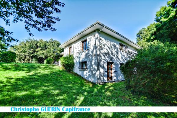 Maison à vendre 10 pièces proche de VARS (16)