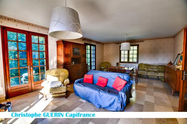 Maison à vendre 10 pièces proche de VARS (16)