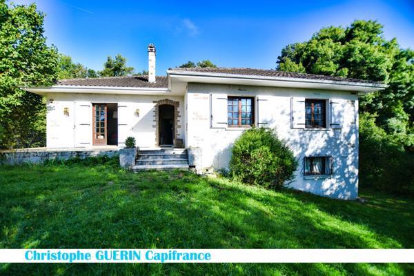 Maison à vendre 10 pièces proche de VARS (16)