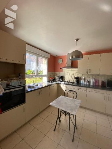 Nouveauté 
MERLIMONT 
Maison individuelle  4 chambres 155 m2 avec 2 garages indépendants jardin